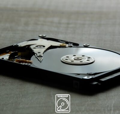 Disque dur endommagé après une perte de données : la prise en charge par l'assurance dépend de la cause du sinistre
